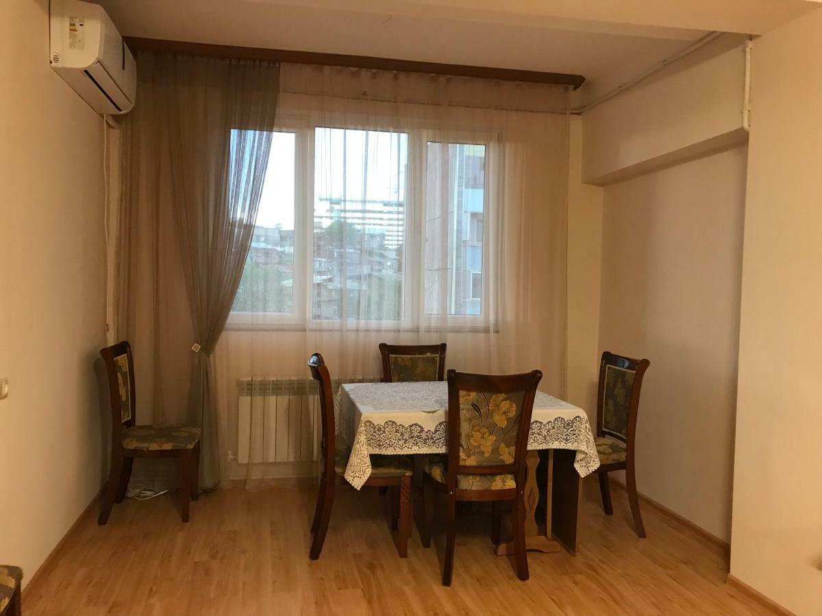 Apartmán 33 Martiros Saryan Street Jerevan Exteriér fotografie